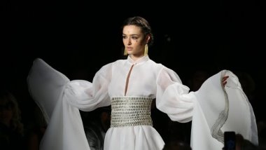 New York - Ezidi Kürt kültürü ayakta alkışlandı!