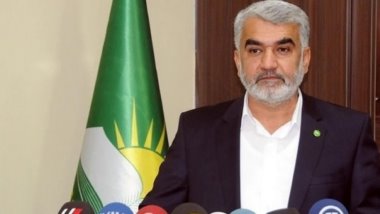 Zekeriya Yapıcıoğlu'ndan Bahçeli'ye: Kürdistan Bayrağı'nı dünya tanıyor, sen tanımasan ne olur!