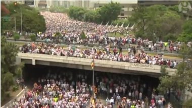 Venezuela'da hükümet karşıtı gösterilerde üç kişi öldürüldü