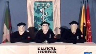 ETA, silahlarını teslim etmeye başladı