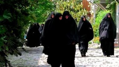 Almanya'da çalışan kadınların peçe takması yasaklandı