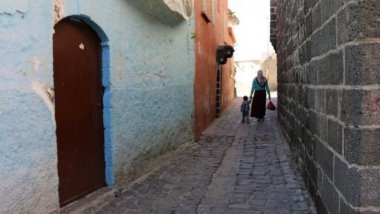 Sur'da iki mahallede yıkım başlıyor