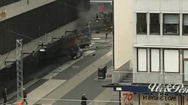 İsveç'te mağazaya komyon daldı, 3 ölü ve 8 yaralı