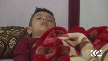 10 yaşındaki çocuk DAİŞ'in elinde dilini unuttu