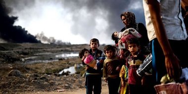 Musul'da siviller güvenli bölgelere kaçıyor