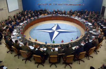 NATO'dan DAİŞ karşıtı koalisyona katılma kararı aldı