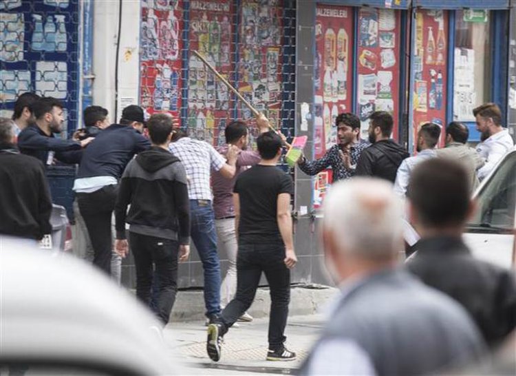 İstanbul'daki Afgan-Kürt Kavgasına Afgan Hükümeti Dahil Oldu