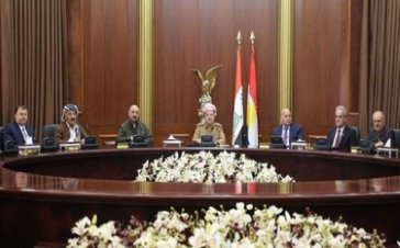 Parlamento dışındaki partiler referanduma tam destek verdiler