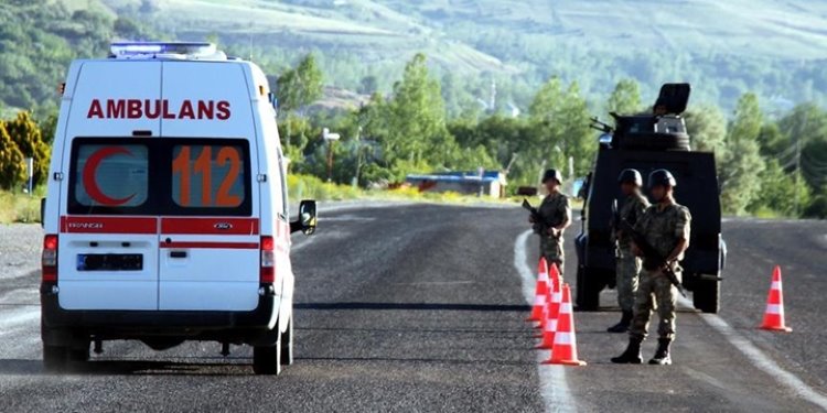 Hakkari’de iki ayrı saldırı: 9 asker yaralı