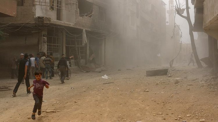 Esed rejimi 'çatışmasızlık bölgeleri'ni vuruyor