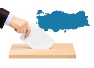 Türkiye'deki kabine değişikliği genel seçimlerin ayak sesleri mi?