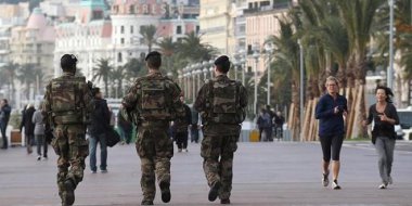 Fransa'da OHAL uzatıldı