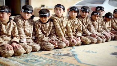 Gelecekleri, babaları gibi olmasın diye tedaviye ihtiyaçları var