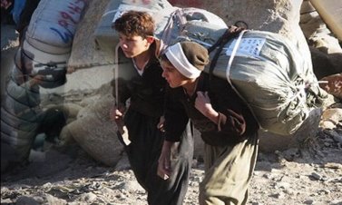 İran 16 yaşındaki bir kaçakçıyı öldürdü