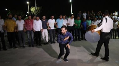 Diyarbakır'daki düğün salonlarında 3 gündür canlı müzik çalınmıyor