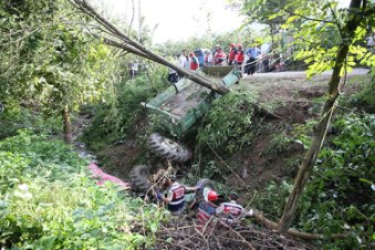 Mardinli mevsimlik işçiler kaza yaptı, ölü ve yaralılar var