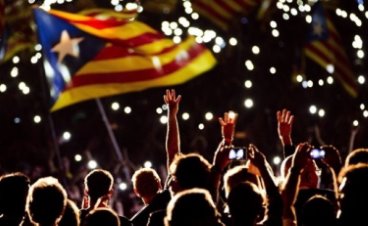 Katalonya, 'İspanya'dan kopma yasası'nı tanıttı