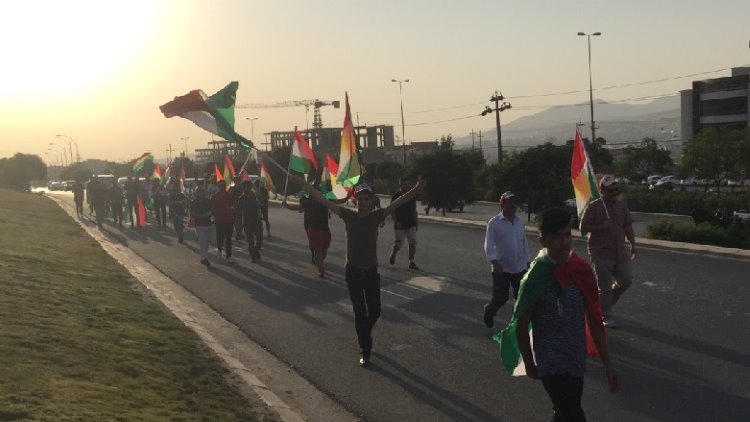 Duhok'tan Hewlêr'e bağımsızlık yürüyüşü