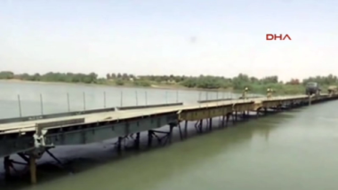 Rusya Fırat'ın iki yakasını birleştirdi