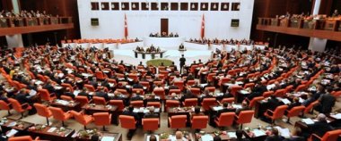 Beş milletvekilinin daha vekilliği kalkabilir