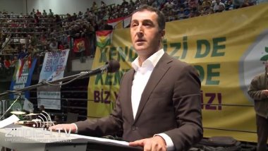 Almanya Hükümetinin yeni Dışişleri Bakanı Cem Özdemir olacagı belirtiliyor