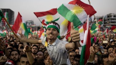 Yaklaşık bin Kürt çalışan işlerinden çıkarılıp, Irak'ı terk etmeleri istendi