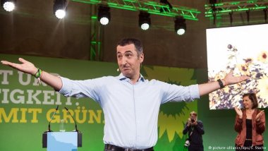 Alman basını Cem Özdemir'in Almanya'nın dışişleri bakanı olma ihtimali AKP'de endişe yaratmaya başladı bile