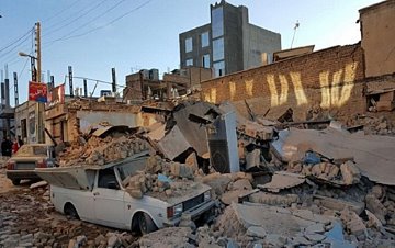 Doğu Kürdistan,Kirmanşan İran güvenlik güçleri yardımlara el koyuyor