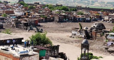 Sur’da 8 bin yıllık tarih yok edildi