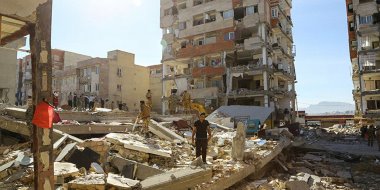 Doğu Kürdistan Kirmanşan'da OHAL ilan edildi