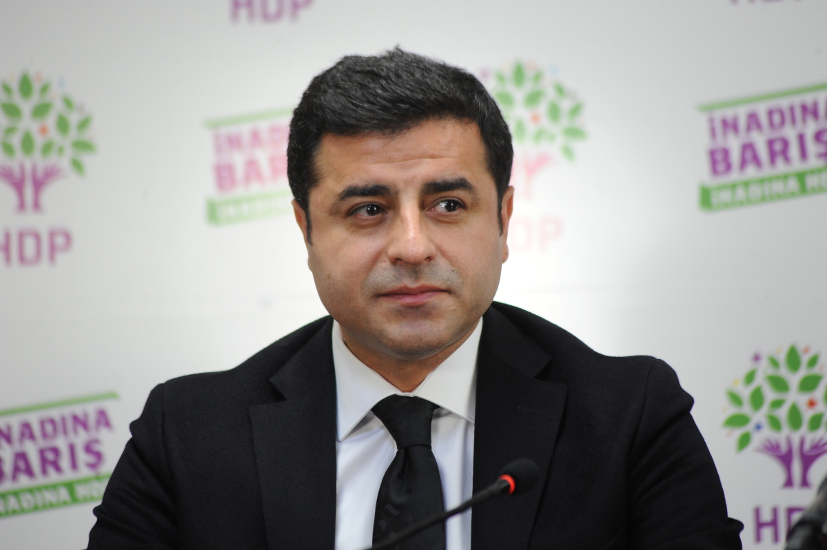 Demirtaş, Kürtlerle ittifak yapmadığınız için ABD ve Rus askerleri Rojava'da