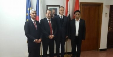 Kürdistan parlamento heyeti ve Rojava'dan PYD heyeti Hewlêr’de bulunan Çekya Konsolosluğu ile görüştü Heyet, Salih Müslim’in serbest bırakılmasını istedi. 