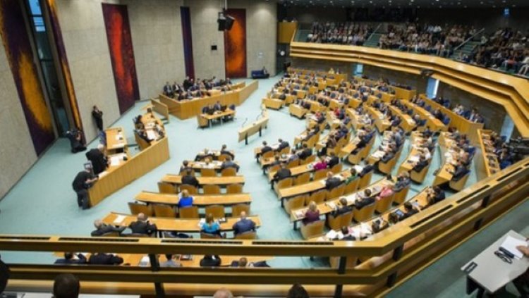 Hollanda Parlamentosu 1915 olaylarını 'Ermeni Soykırımı' olarak tanıdı