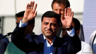  Gazeteci yazar Övür : Demirtaş yeni bir parti kurabilir!