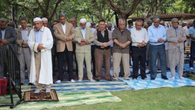 Sivil cuma namazı kıldıran 63 yaşındaki imama hapis cezası