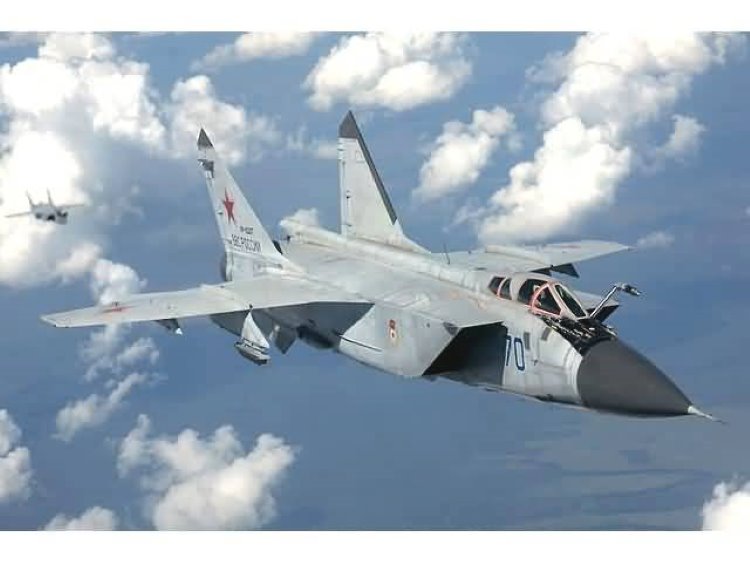 Rusya'da Mig-31 savaş uçağı düştü