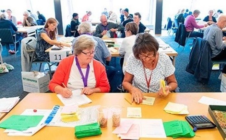 İsveç'te parlamento seçimlerinde 5 Kürt aday milletvekili oldu