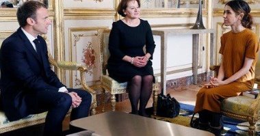 Nobel ödüllü Kürt aktivist Nadia Murad, Fransa Cumhurbaşkanı Macron'u Şengal'e davet etti