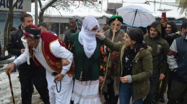 Dersim’de yeni yıl geleneği Kalo Gaxan, coşkuyla kutlandı