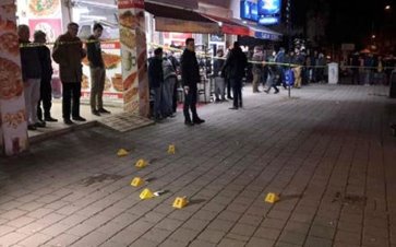 Sakarya’da Kürtçe konuşun Baba ve oğluna saldırı, Kürtçe konuşan baba öldürüldü, oğlu ağır yaralı