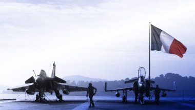 Fransa savaş uçaklarından DSG'ye hava desteği