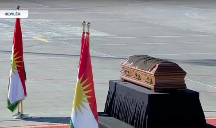 Ezidilerin Ruhani lideri Mir Tahsin Beg’in naaşı Kürdistan’da Mîr Tehsîn Beg'in naaşı resmi ve dini törenle karşılandı