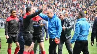 Amedspor-Sakaryaspor karşılaşması öncesi kavga