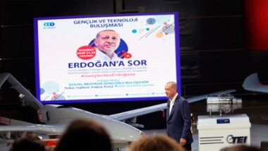 Üniversite öğrencisinden Erdoğan'ı zorlayan soru: '[Buldan] Akıllı bir siyasetçi olsa, bu söylenir mi?'