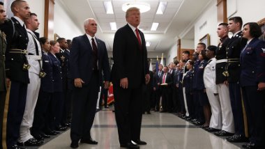 Pentagon'da, ABD Başkanı Trump'a Suriye brifingi