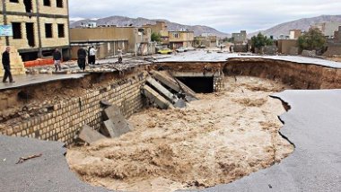 Doğu Kürdistan'da sel krizi: 6 kent tahliye edilecek