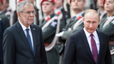 Putin'den sürpriz İran yorumu: Biz itfaiye değiliz