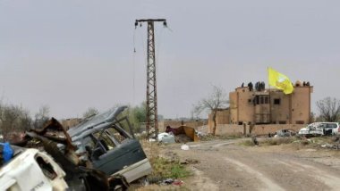 Deyrezzor'da YPG merkezine bombalı saldırı