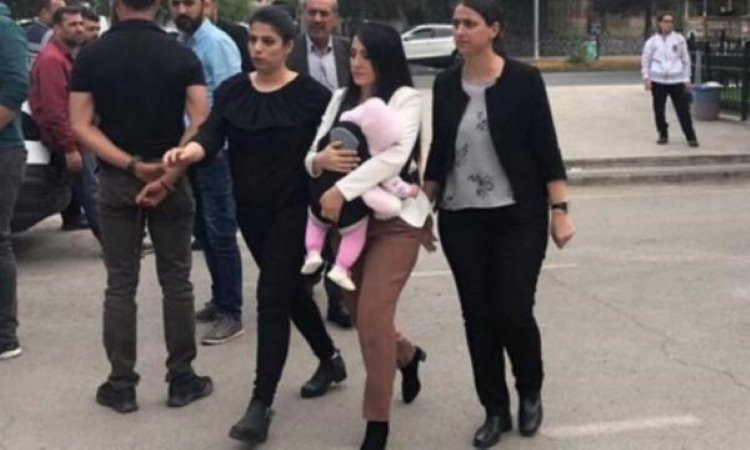 AYM, Ayşe Öğretmen'in ifade özgürlüğünün ihlal edildiğine karar verdi