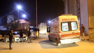 Hakkari'de operasyondaki askeri araç devrildi: 1 asker hayatını kaybetti